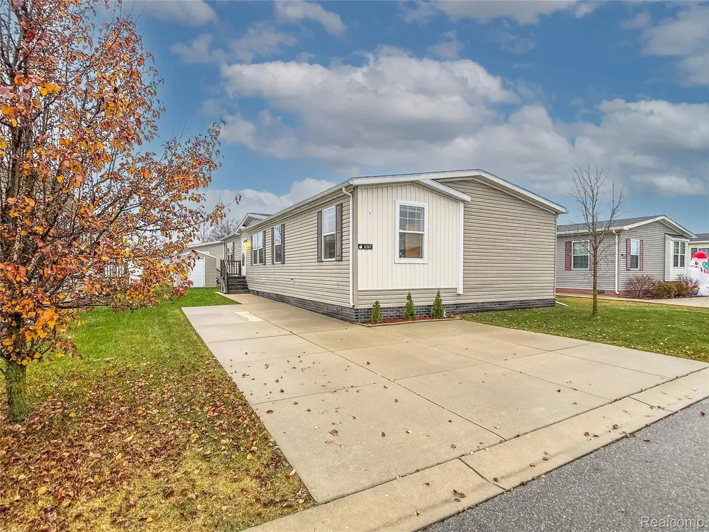 6267 Imperial Drive Tyrone Township MI 48430
