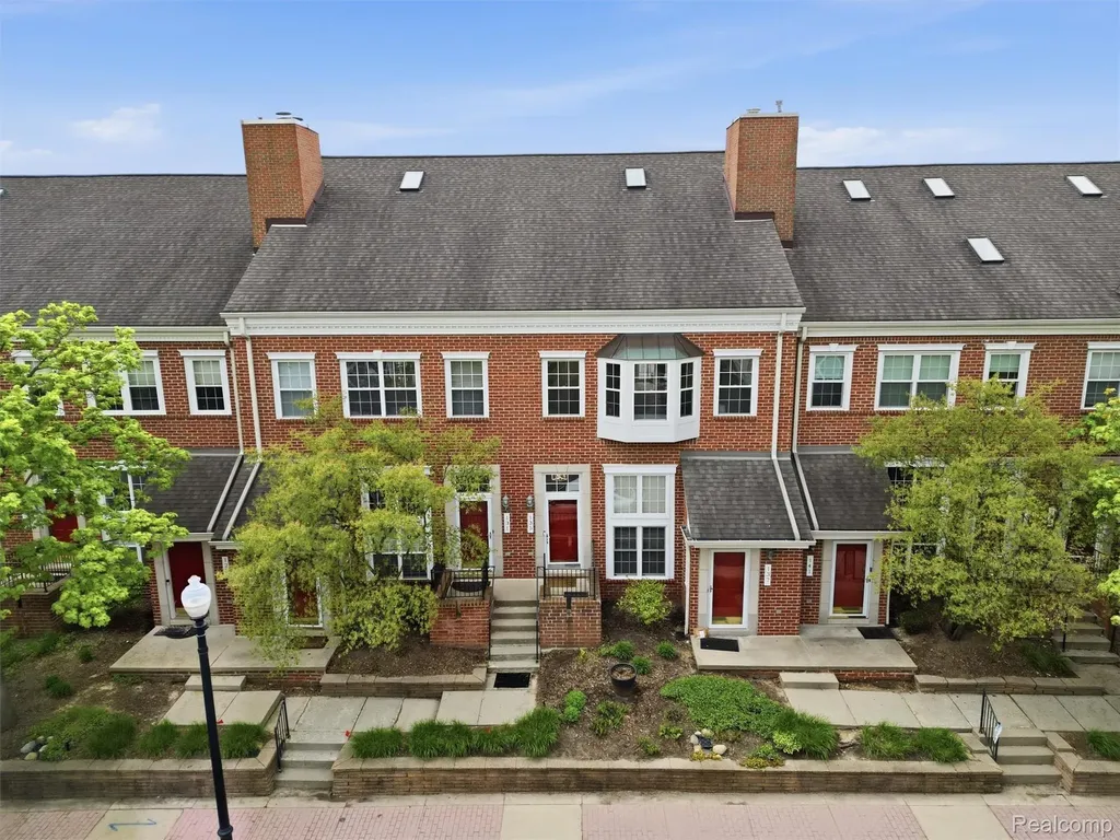 135 W Kenilworth Avenue Royal Oak City MI 48067