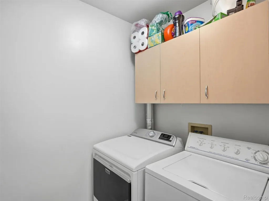 135 W Kenilworth Avenue Royal Oak City MI 48067