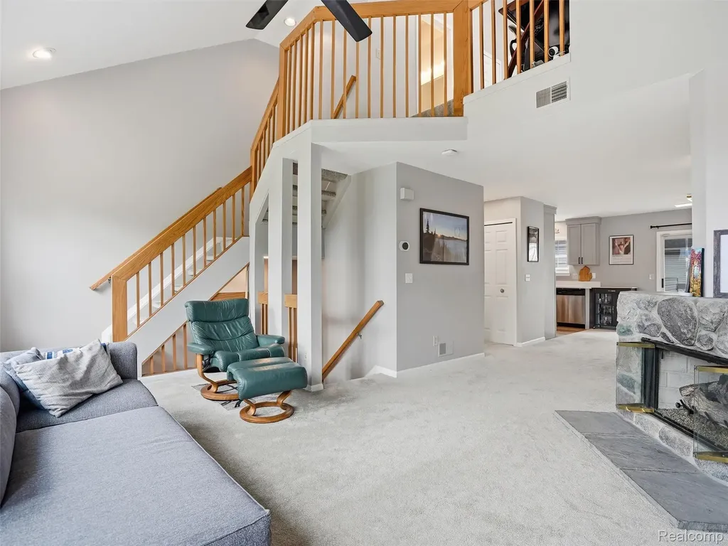 135 W Kenilworth Avenue Royal Oak City MI 48067