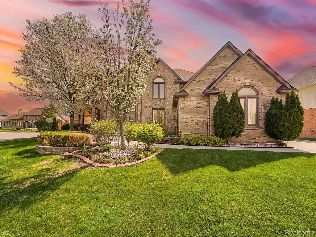43376 Chester Drive Sterling Heights City MI 48314