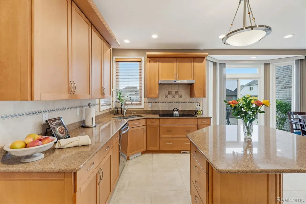 43376 Chester Drive Sterling Heights City MI 48314