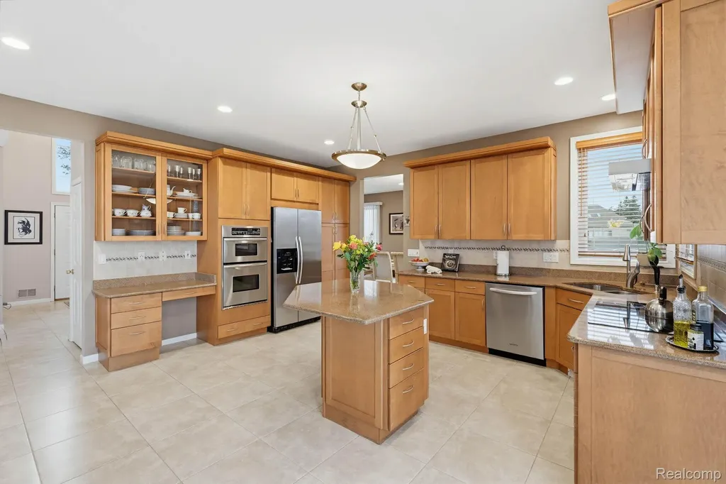 43376 Chester Drive Sterling Heights City MI 48314