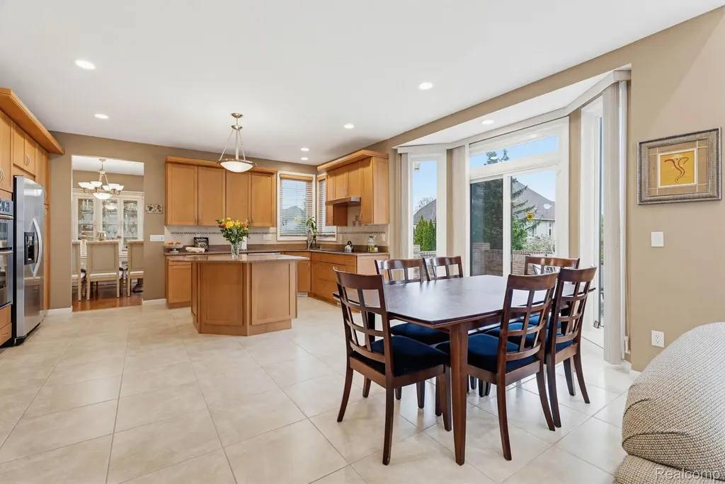 43376 Chester Drive Sterling Heights City MI 48314