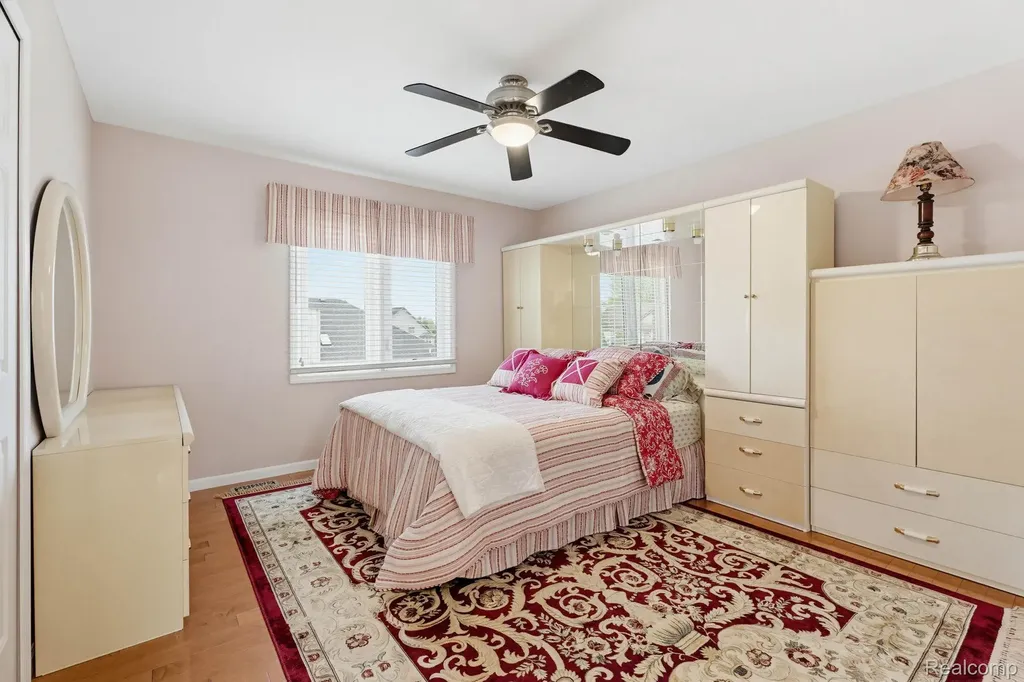 43376 Chester Drive Sterling Heights City MI 48314
