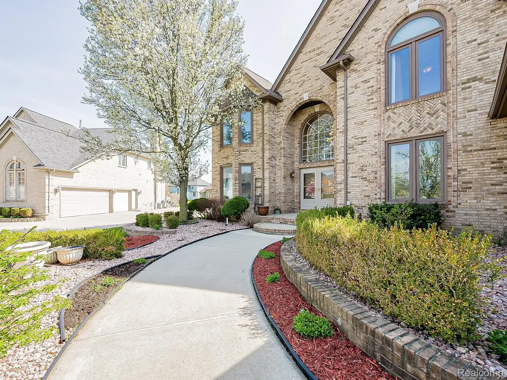43376 Chester Drive Sterling Heights City MI 48314