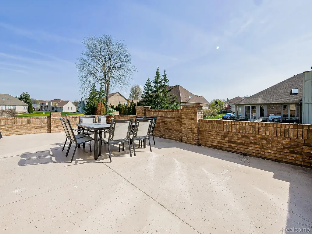 43376 Chester Drive Sterling Heights City MI 48314