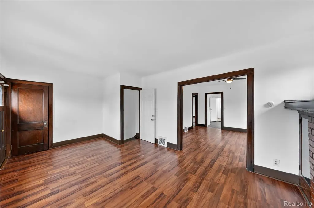368 Piper Boulevard Detroit City MI 48215