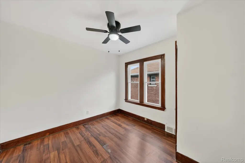 368 Piper Boulevard Detroit City MI 48215
