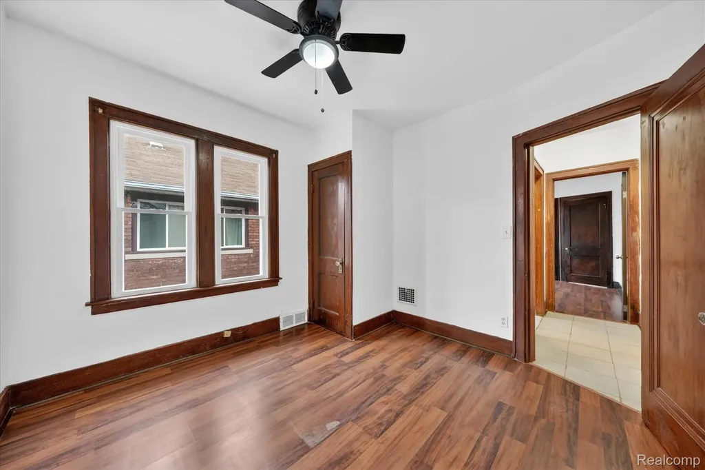 368 Piper Boulevard Detroit City MI 48215