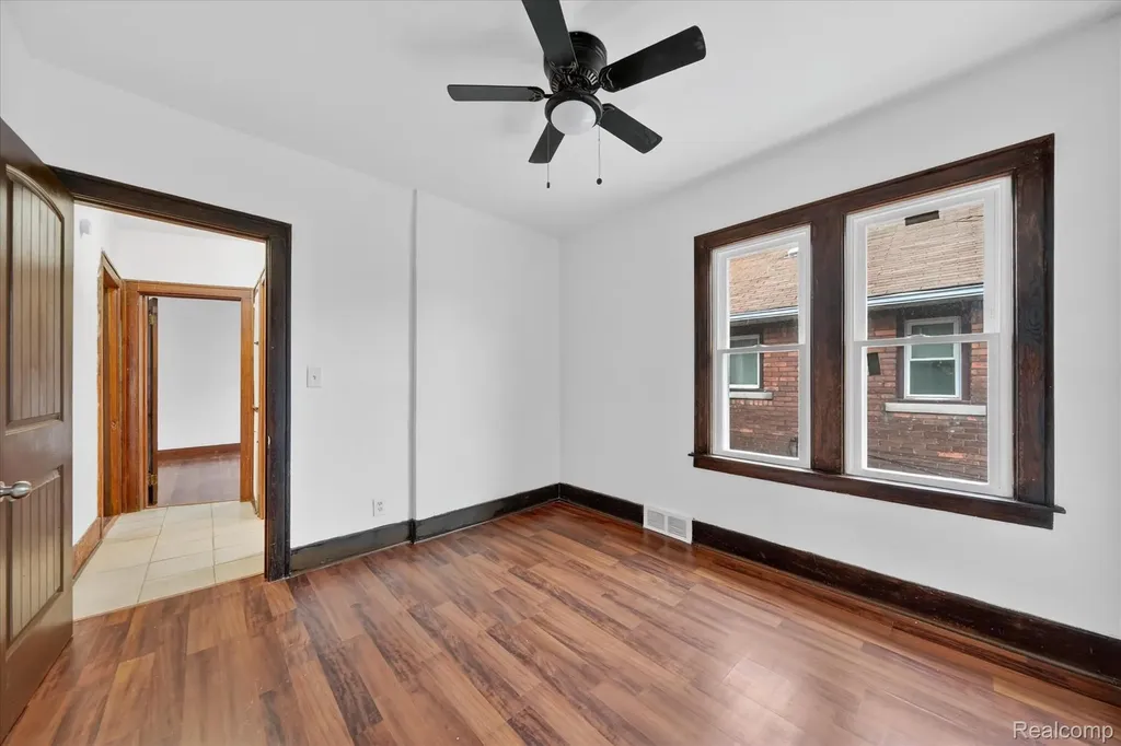 368 Piper Boulevard Detroit City MI 48215