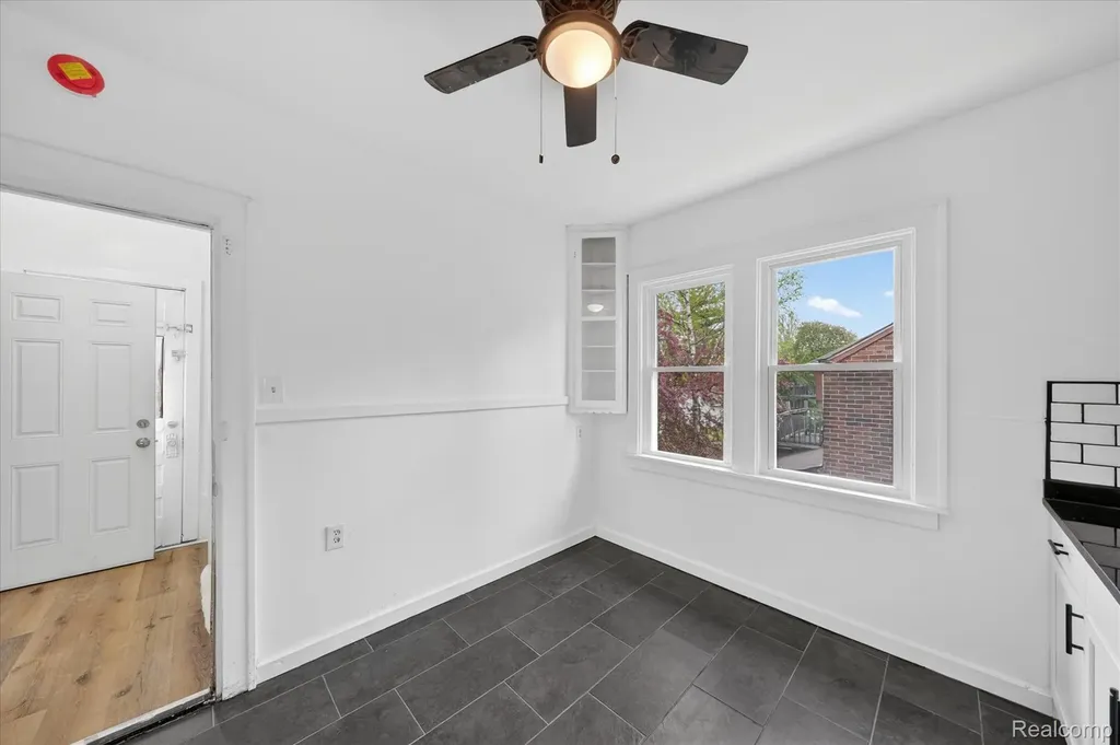 368 Piper Boulevard Detroit City MI 48215