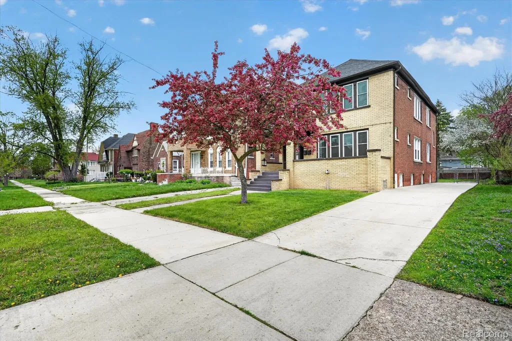 368 Piper Boulevard Detroit City MI 48215