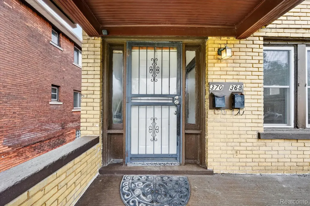 368 Piper Boulevard Detroit City MI 48215