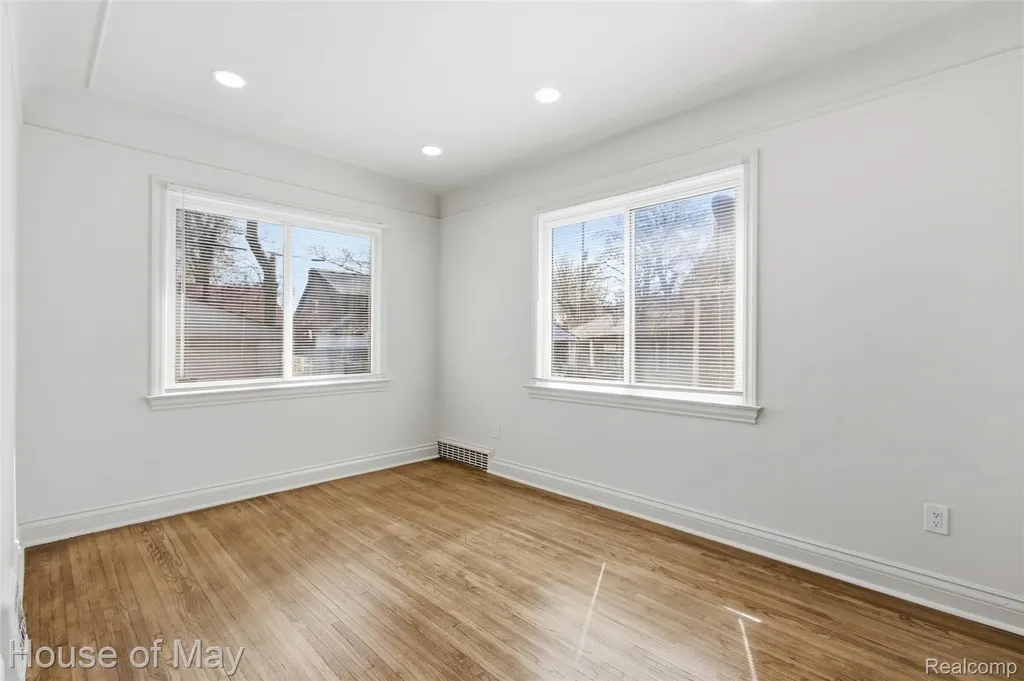 5276 Bedford Street Detroit City MI 48224