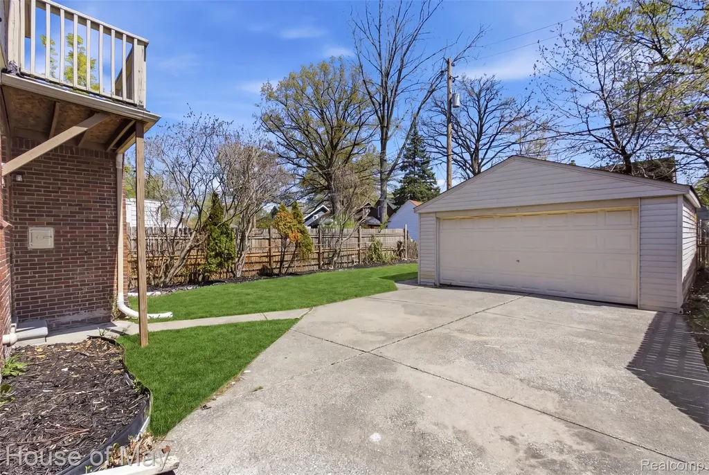 5276 Bedford Street Detroit City MI 48224