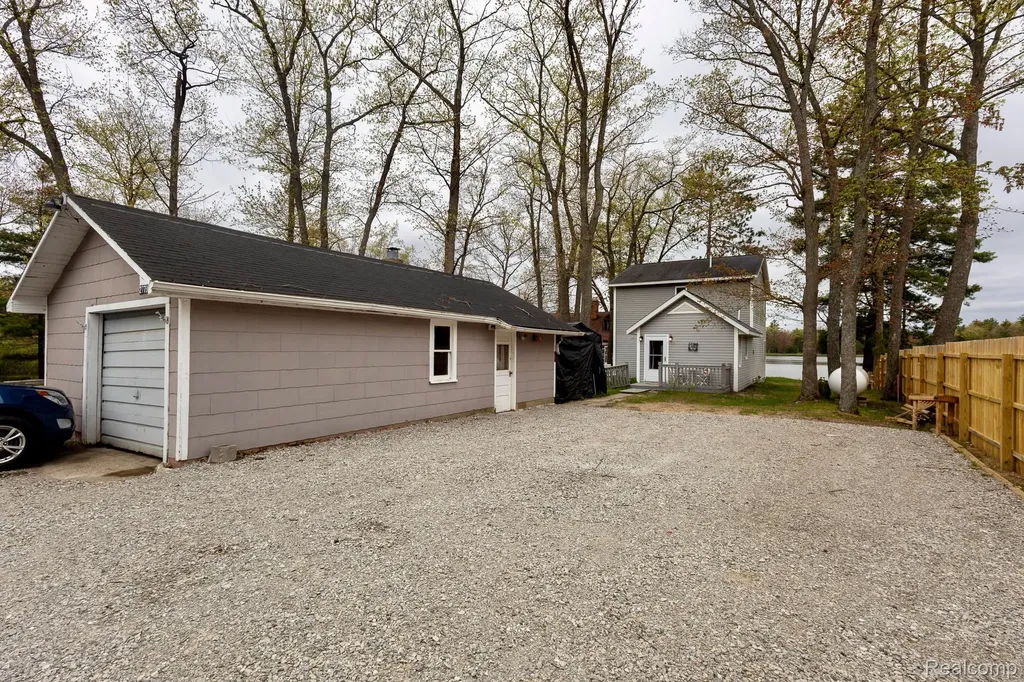 2779 Horseshoe Lake Road Foster Township MI 48661