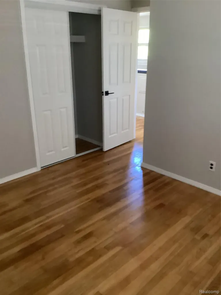 453 N Wildwood Street Westland City MI 48185