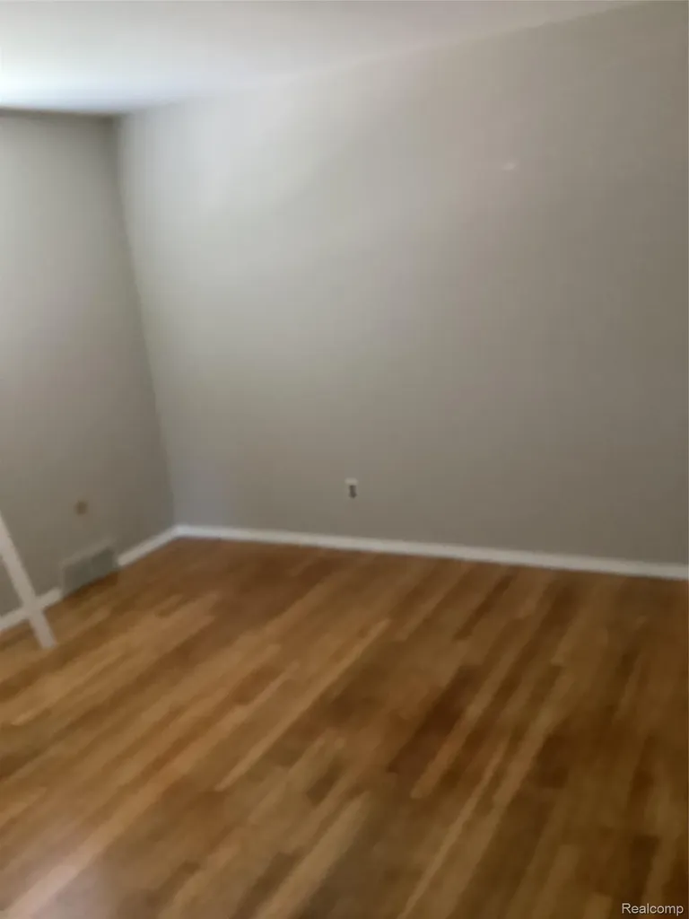 453 N Wildwood Street Westland City MI 48185