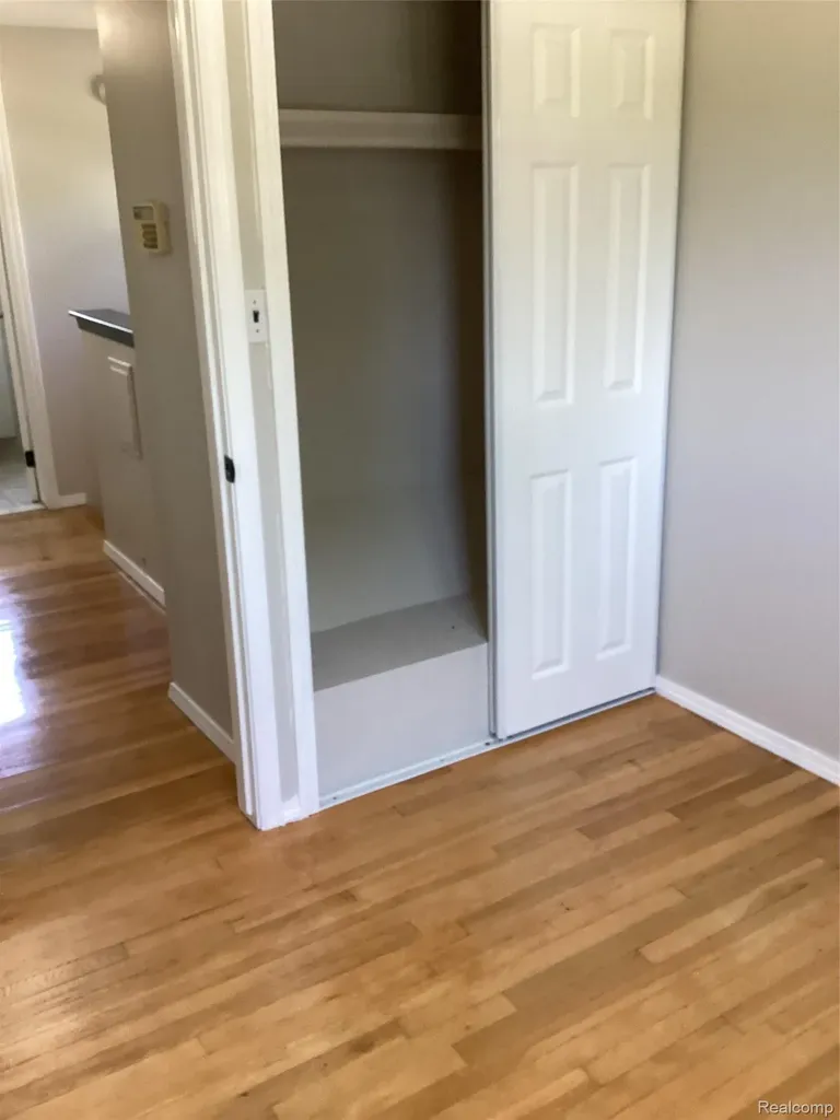 453 N Wildwood Street Westland City MI 48185