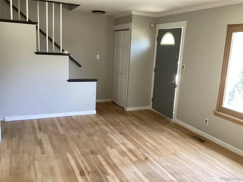 453 N Wildwood Street Westland City MI 48185