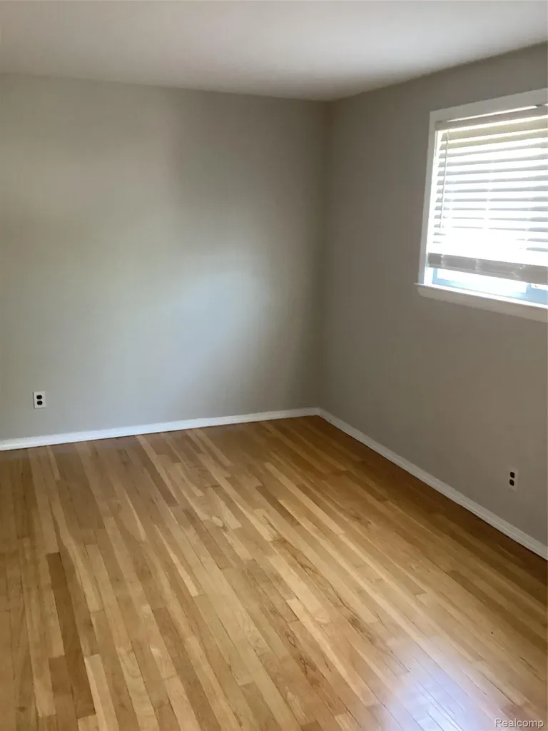 453 N Wildwood Street Westland City MI 48185