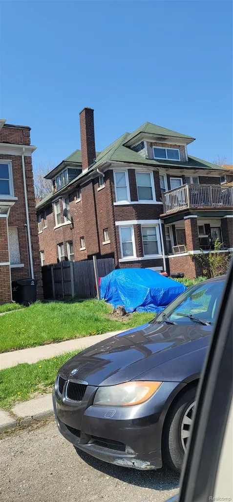 1569 W Grand Boulevard Detroit City MI 48208