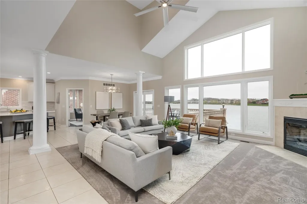 10751 Stoney Point Drive Green Oak Township MI 48178