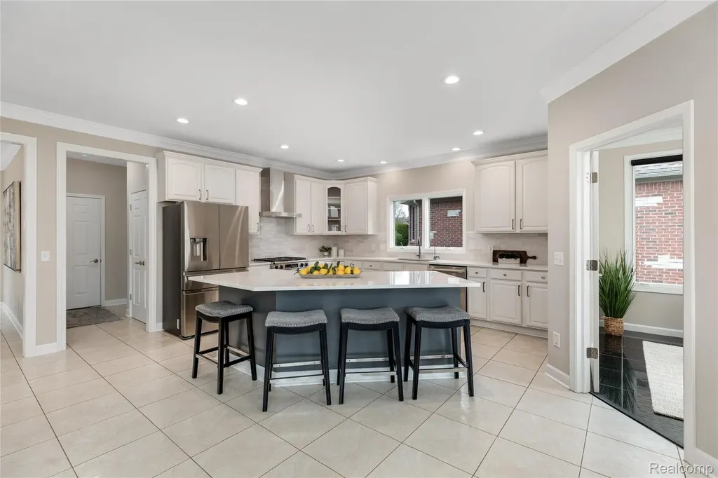 10751 Stoney Point Drive Green Oak Township MI 48178