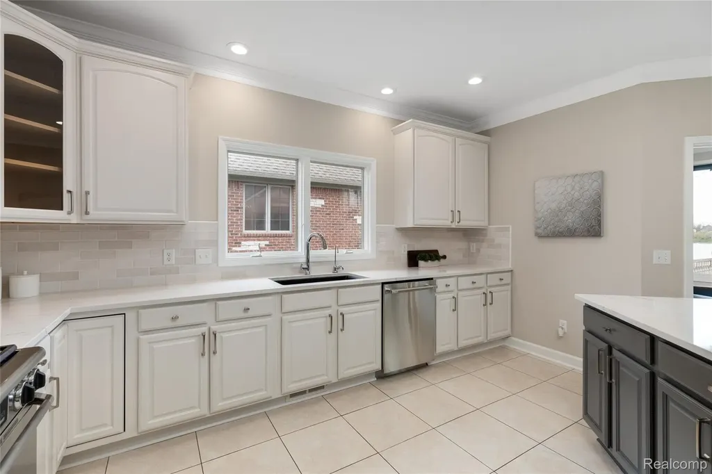 10751 Stoney Point Drive Green Oak Township MI 48178