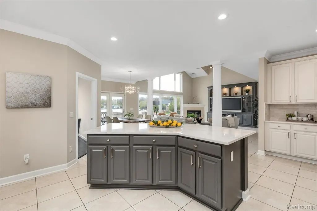 10751 Stoney Point Drive Green Oak Township MI 48178