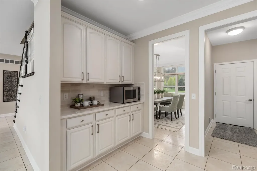 10751 Stoney Point Drive Green Oak Township MI 48178