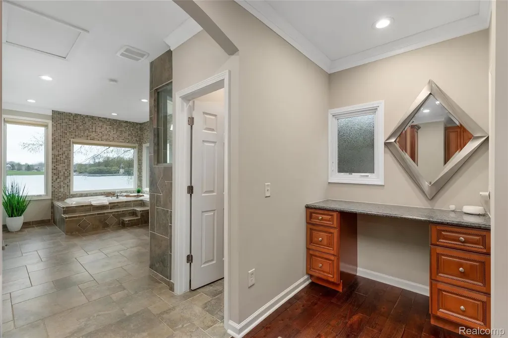 10751 Stoney Point Drive Green Oak Township MI 48178