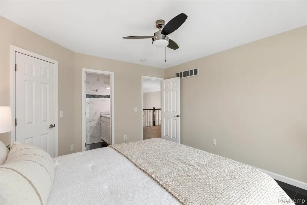 10751 Stoney Point Drive Green Oak Township MI 48178