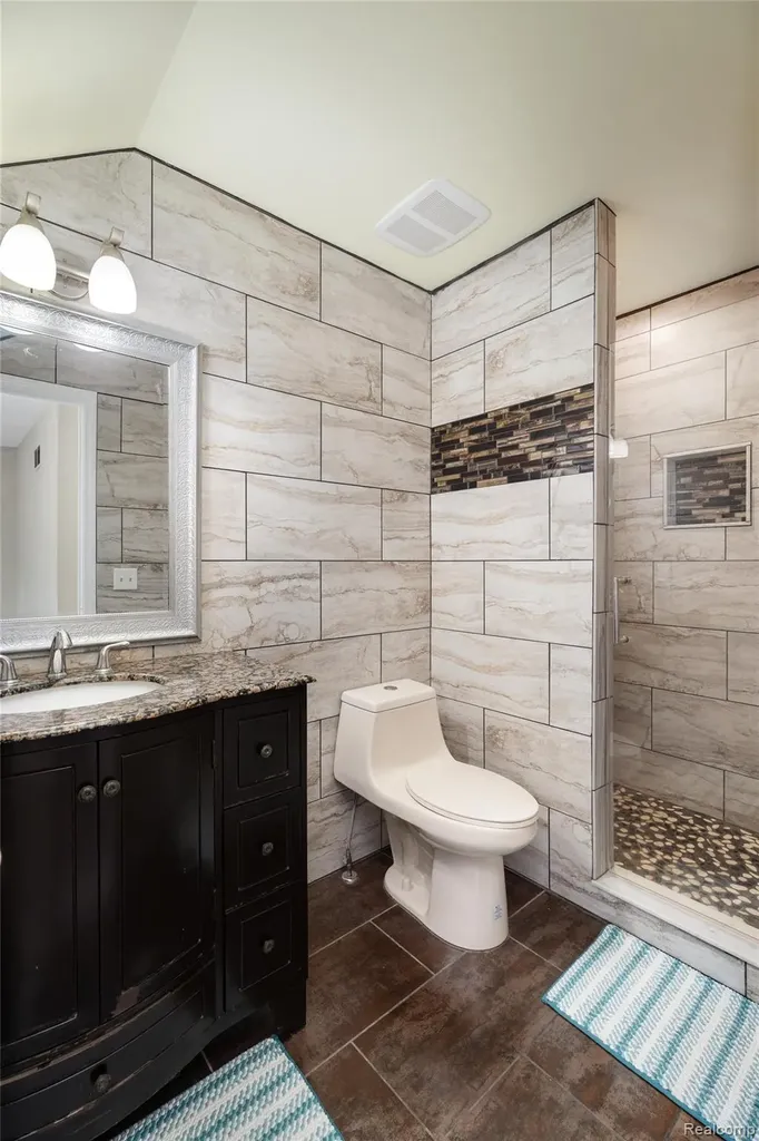 10751 Stoney Point Drive Green Oak Township MI 48178