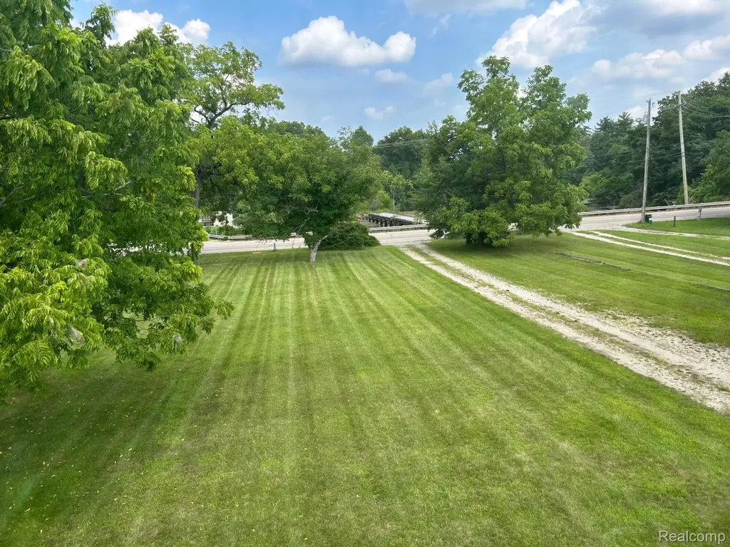 10470 N Rushton Road Green Oak Township MI 48178