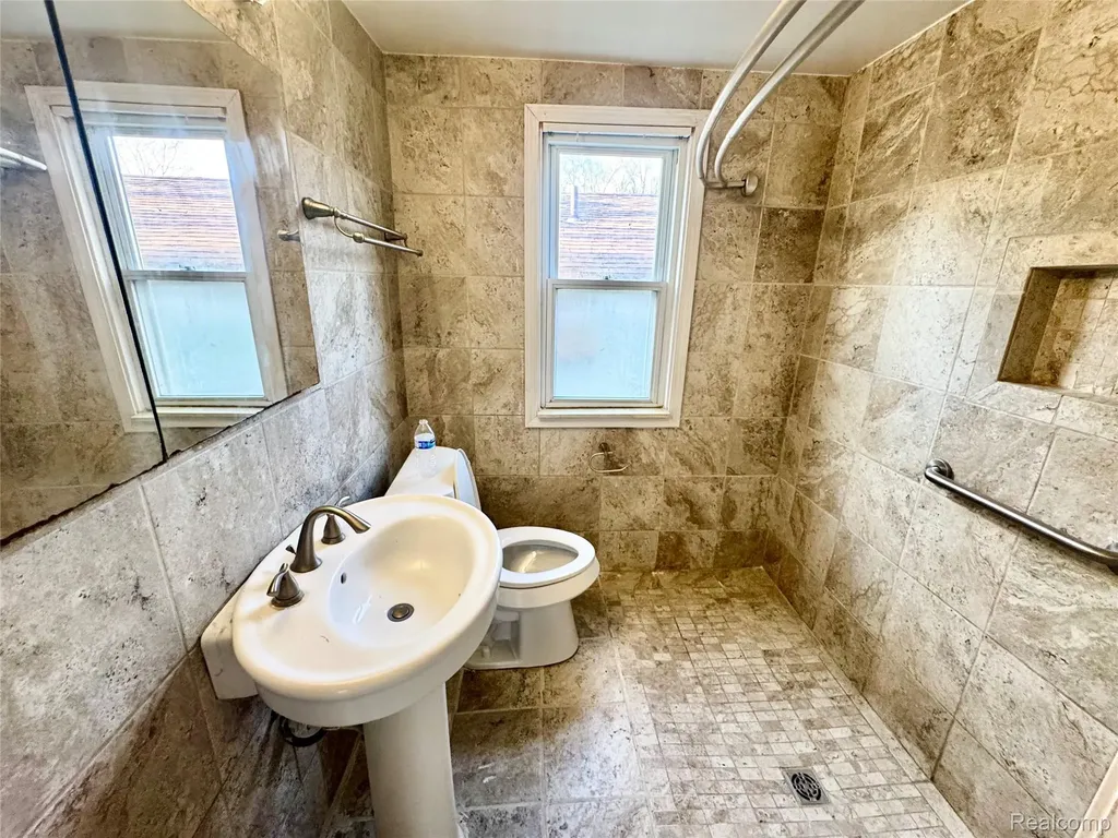 19307 Fleming Street Detroit City MI 48234