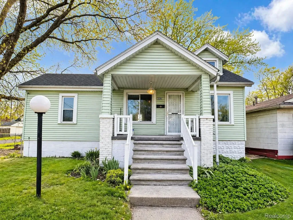 19307 Fleming Street Detroit City MI 48234