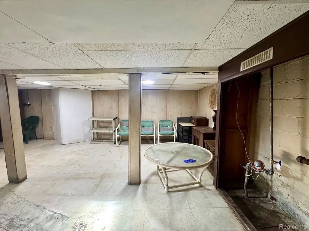 19307 Fleming Street Detroit City MI 48234