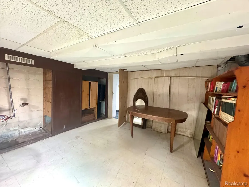 19307 Fleming Street Detroit City MI 48234