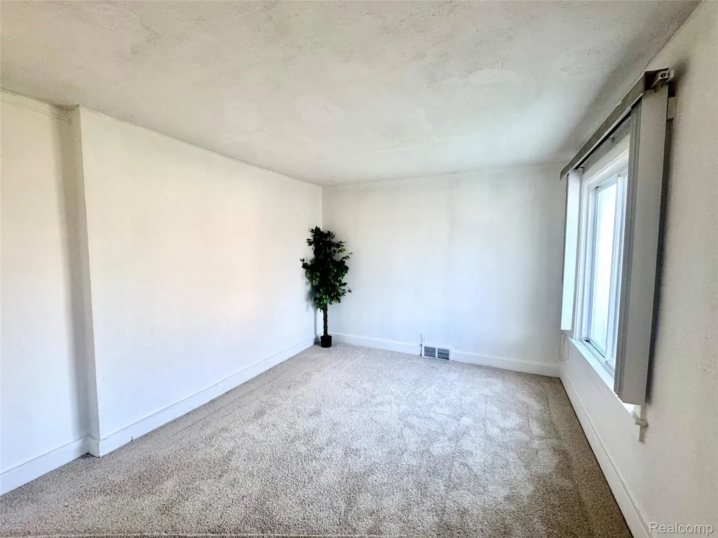 19307 Fleming Street Detroit City MI 48234