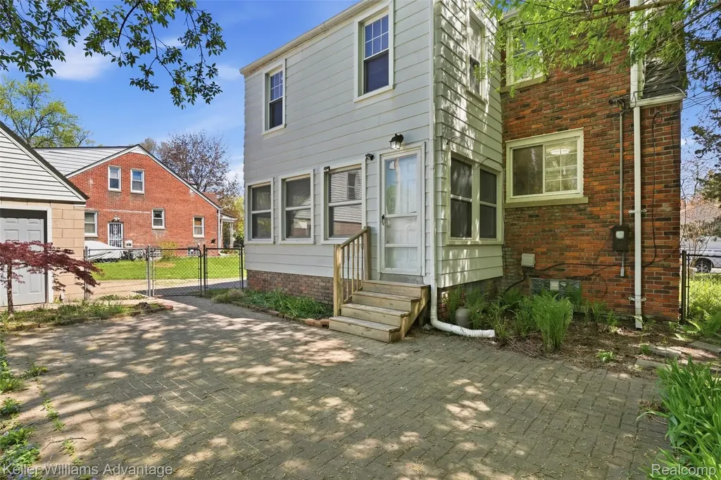 18689 Five Points Street Redford Charter Township MI 48240