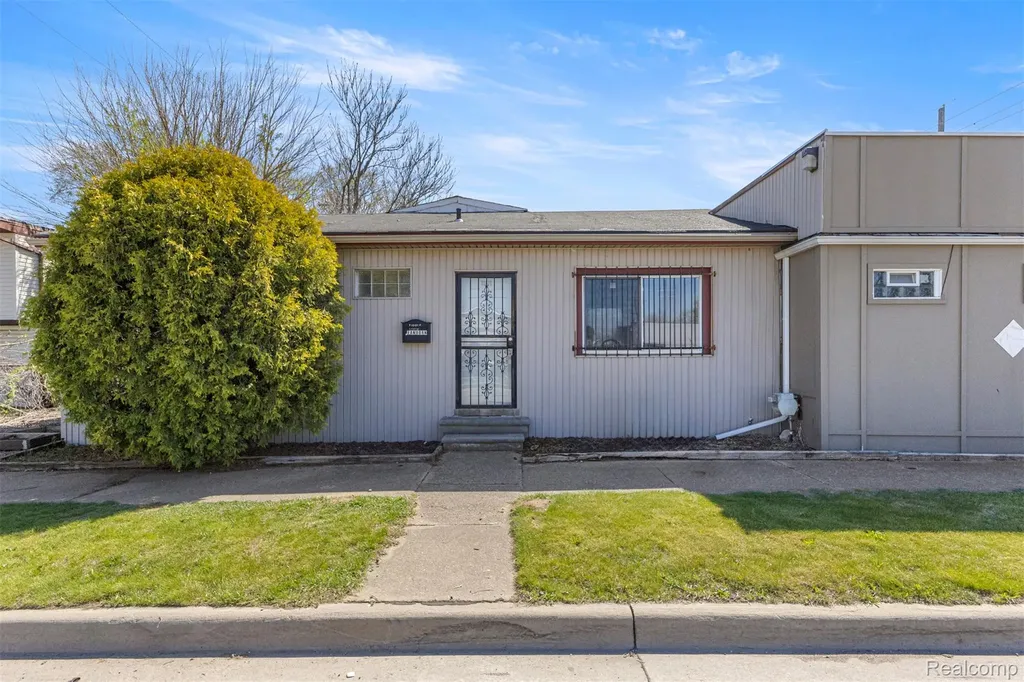 35676 Van Born Road Wayne City MI 48184