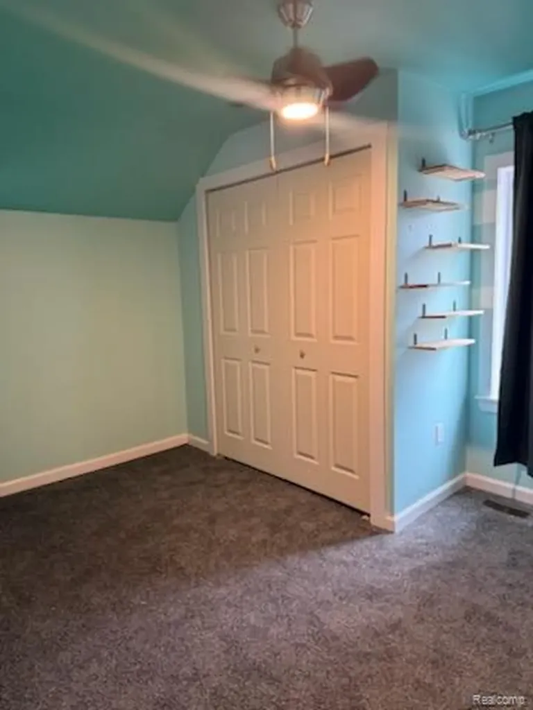 1108 S Grand Traverse Street Flint City MI 48502