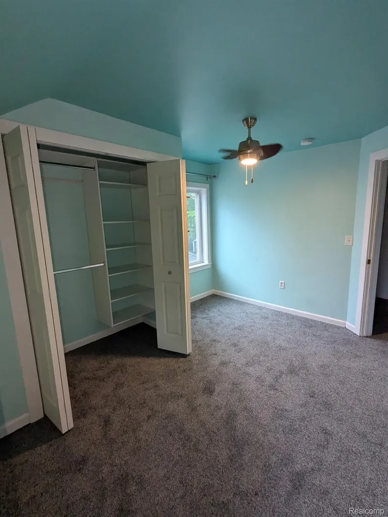 1108 S Grand Traverse Street Flint City MI 48502