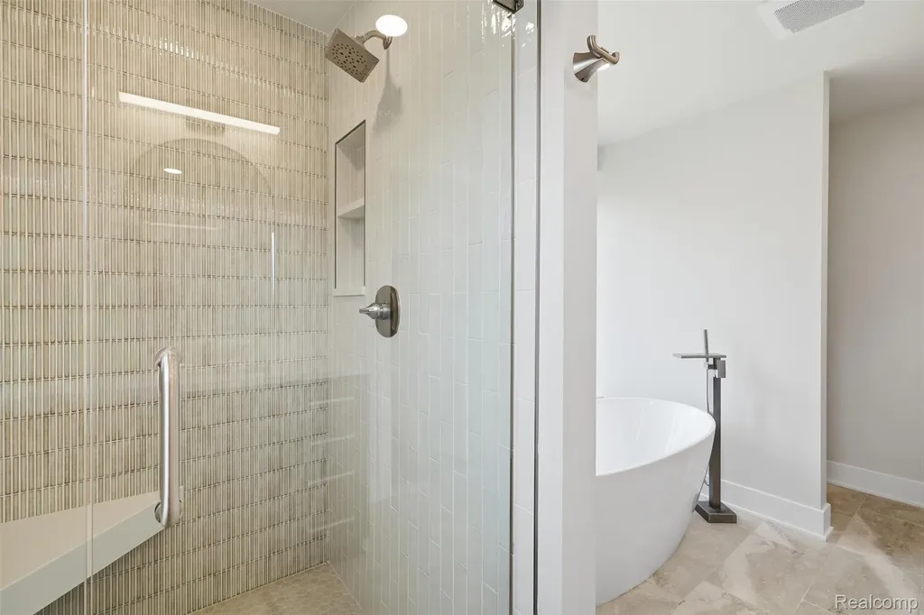 1906 Independence Court Rochester Hills City MI 48306