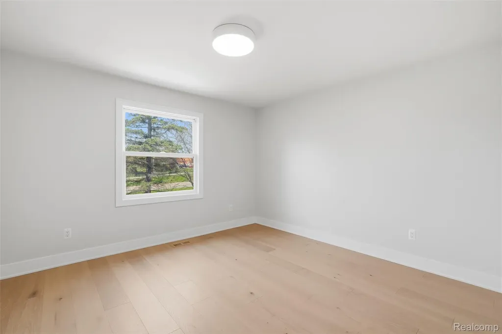 1906 Independence Court Rochester Hills City MI 48306