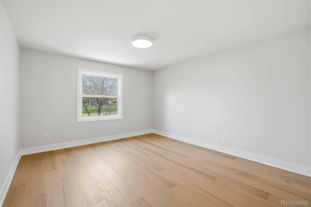 1906 Independence Court Rochester Hills City MI 48306