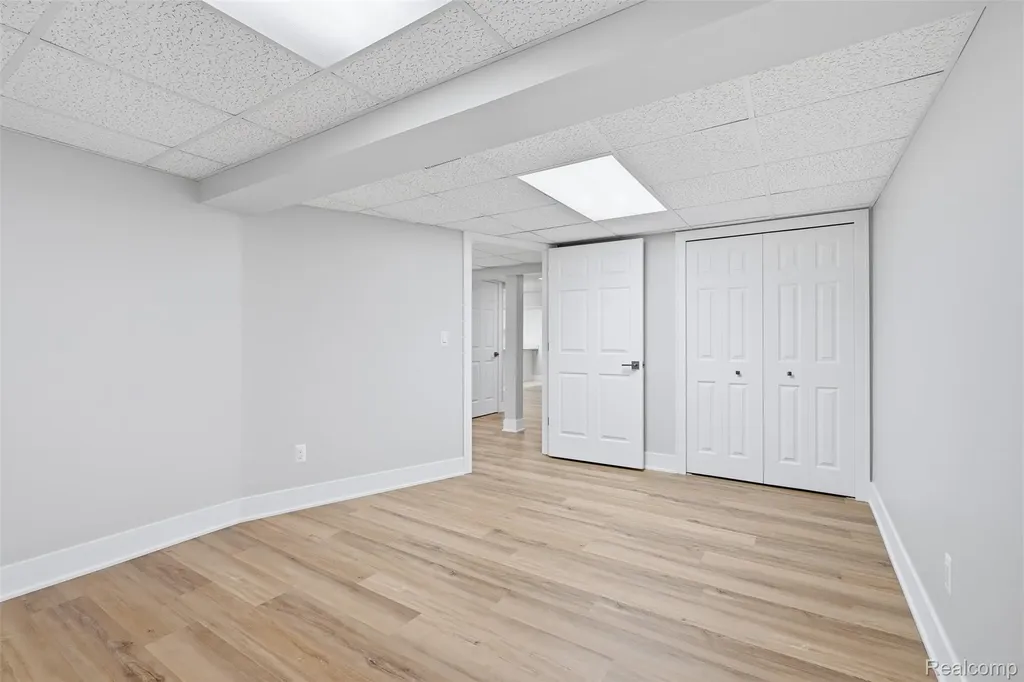 1906 Independence Court Rochester Hills City MI 48306