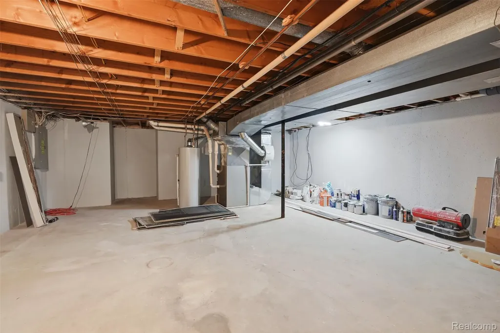 1906 Independence Court Rochester Hills City MI 48306